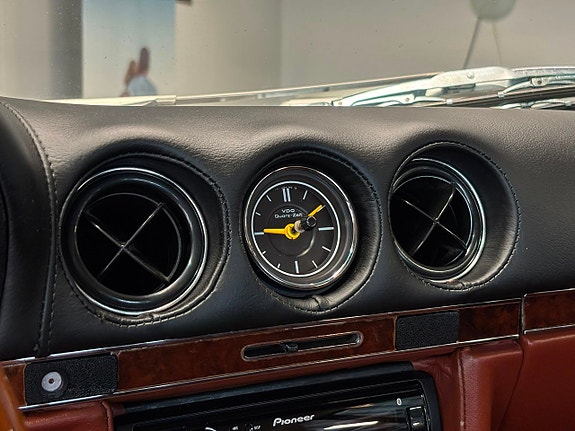 Mercedes-Benz SL350 20 of 23