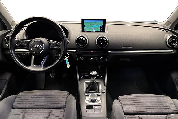 Audi A3 8 of 14