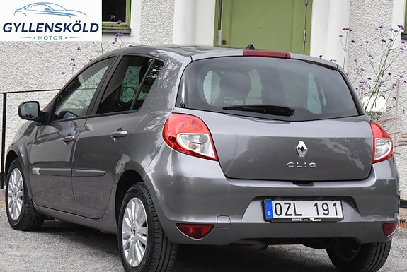 Renault Clio 3 of 13