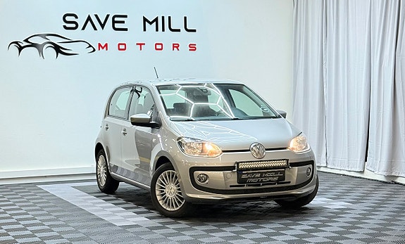 Volkswagen UP! 2 of 9