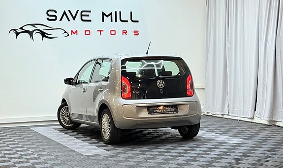 Volkswagen UP! 4 of 9