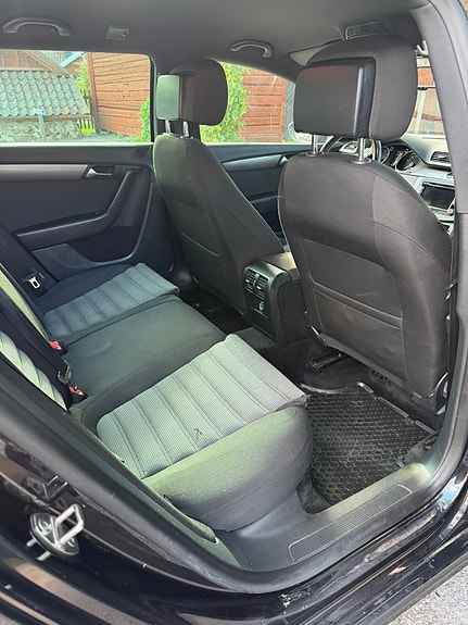 Volkswagen Passat 5 of 7