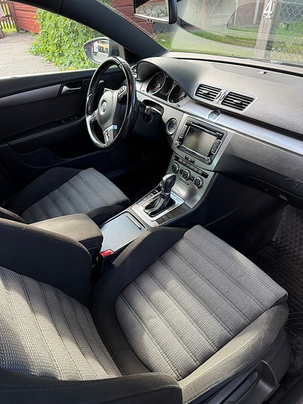 Volkswagen Passat 3 of 7