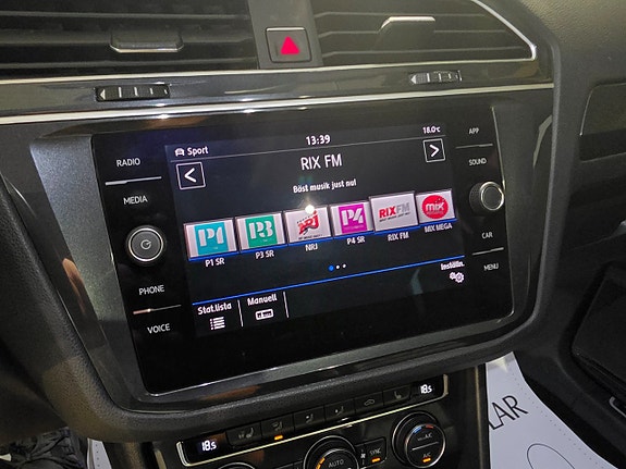 Volkswagen Tiguan 10 of 15