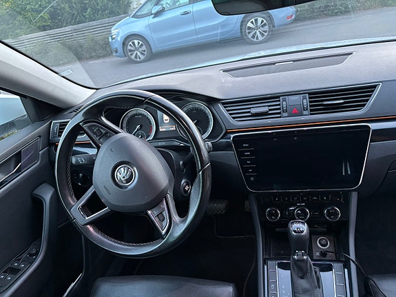 Skoda Superb 7 of 9