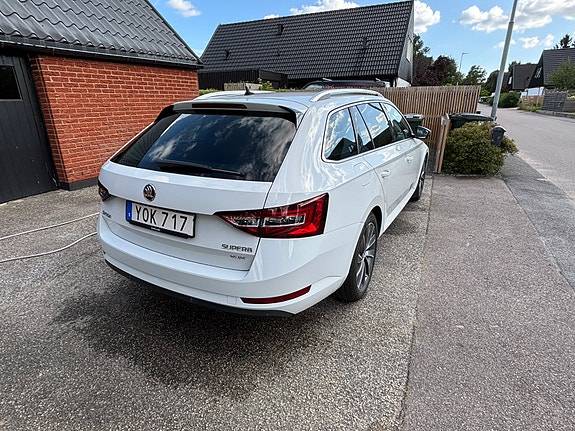 Skoda Superb 4 of 9
