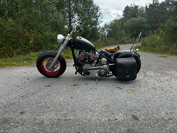 Harley-Davidson Bobber 3 of 4