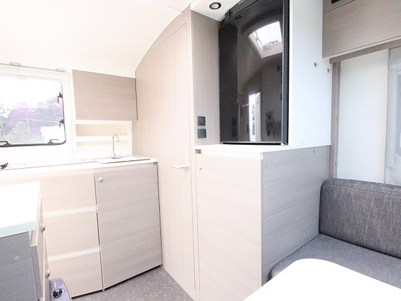 Adria Action 361LH 8 of 14