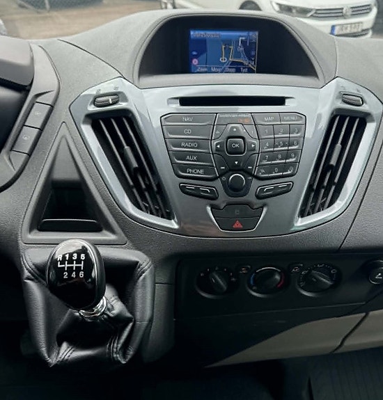 Ford Custom Tourneo 22 of 27