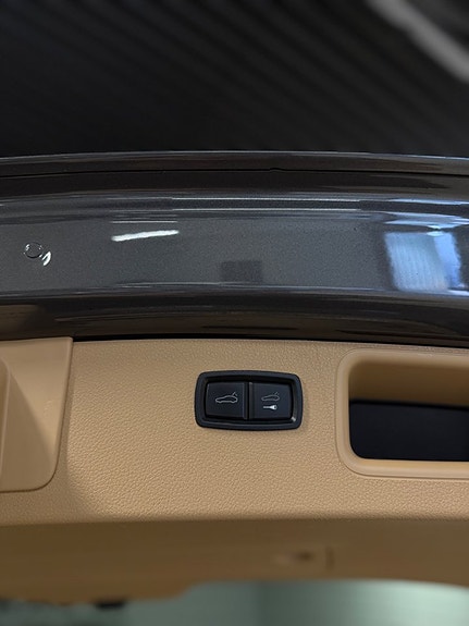 Porsche Macan S 10 of 26