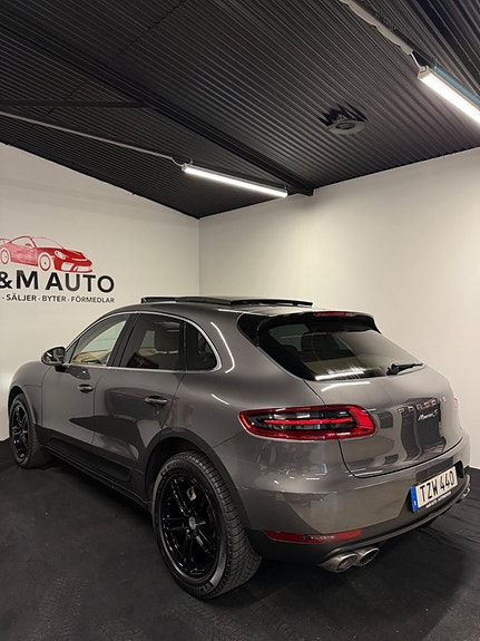 Porsche Macan S 7 of 26