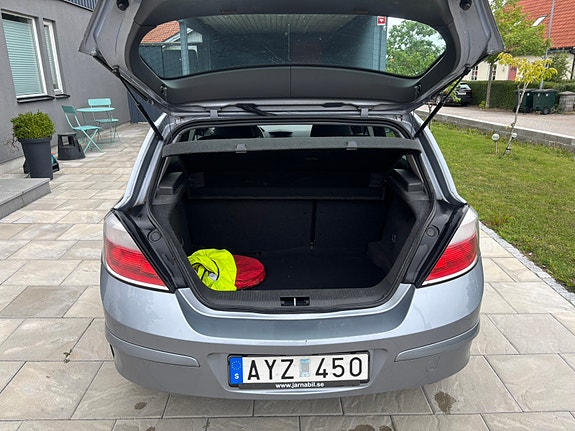 Opel Astra 4 of 8