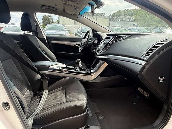 Hyundai i40 12 of 14