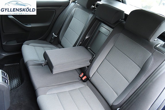 Volkswagen Golf VI 11 of 13