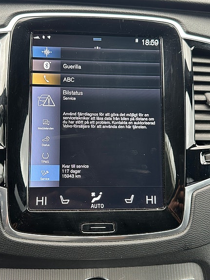 Volvo XC90 9 of 14