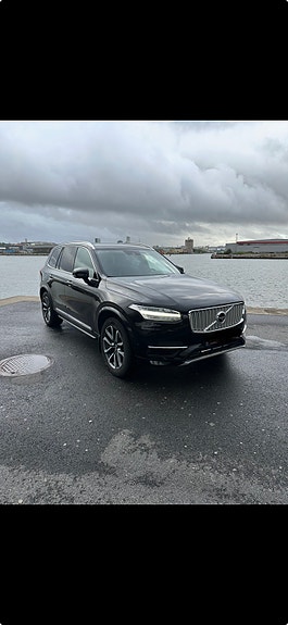 Volvo XC90 3 of 14