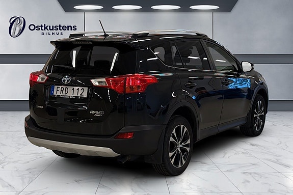 Toyota RAV4 9 of 11