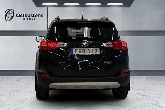 Toyota RAV4 10 of 11