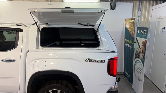 Volkswagen Amarok 14 of 25