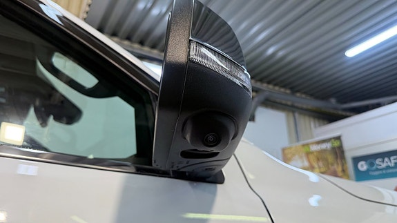 Volkswagen Amarok 22 of 25