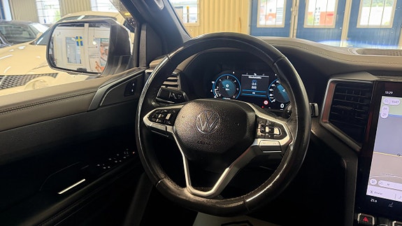 Volkswagen Amarok 9 of 25