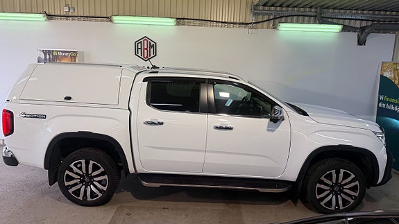 Volkswagen Amarok 19 of 25