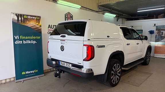 Volkswagen Amarok 18 of 25