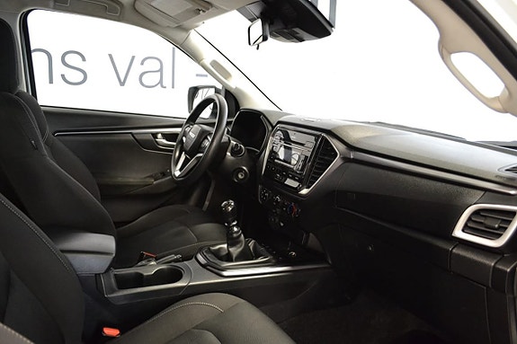Isuzu D-max 10 of 22