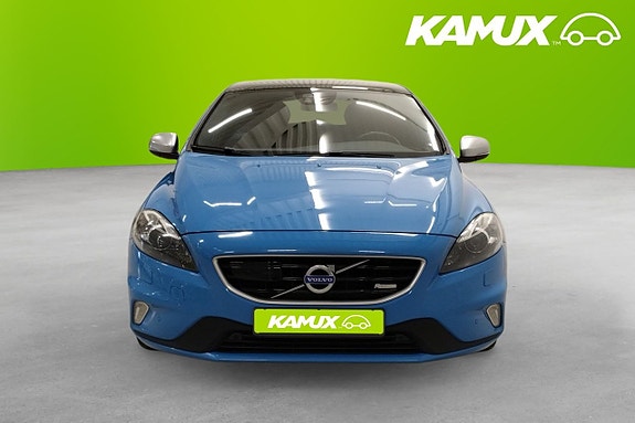 Volvo V40 6 of 21
