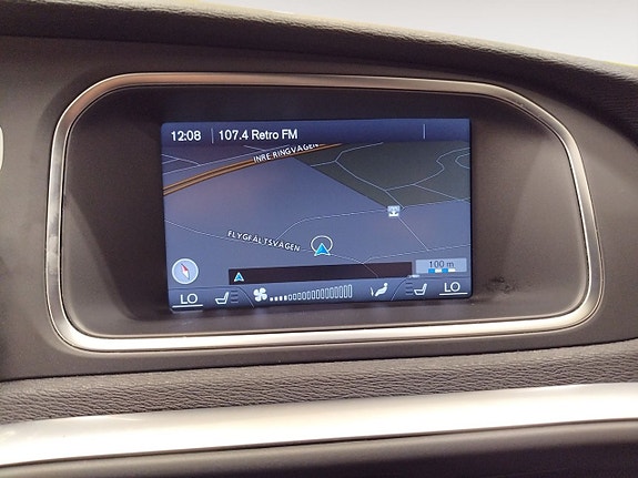Volvo V40 17 of 21