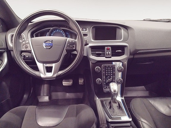 Volvo V40 10 of 21