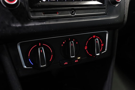 Volkswagen Polo 23 of 29
