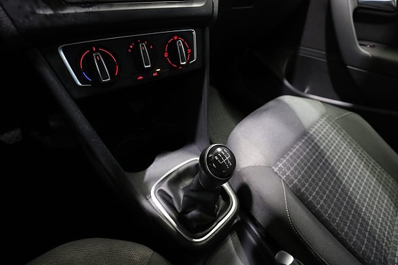 Volkswagen Polo 22 of 29