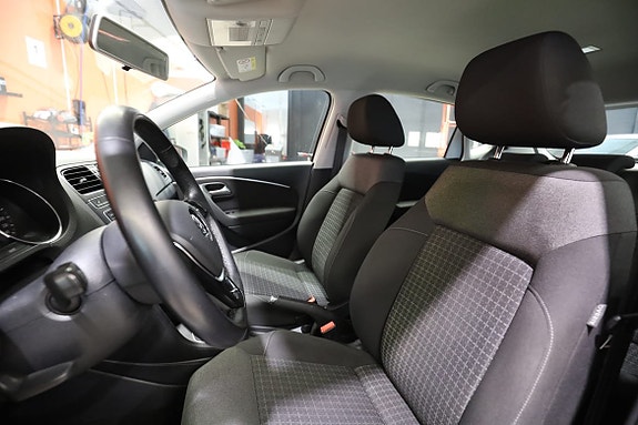 Volkswagen Polo 11 of 29