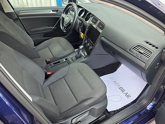 Volkswagen e-Golf VII 6 of 14