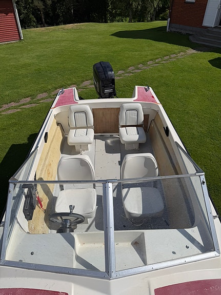 Ryds Hajen Sport – Mercury 70 hk – 80 km/h trailer 2 of 4