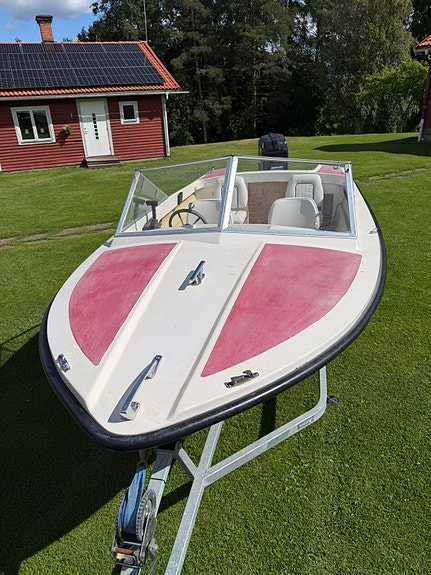 Ryds Hajen Sport – Mercury 70 hk – 80 km/h trailer 3 of 4