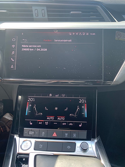 Audi e-tron 8 of 8