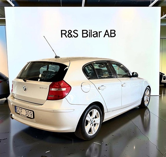 BMW 116d 6 of 13