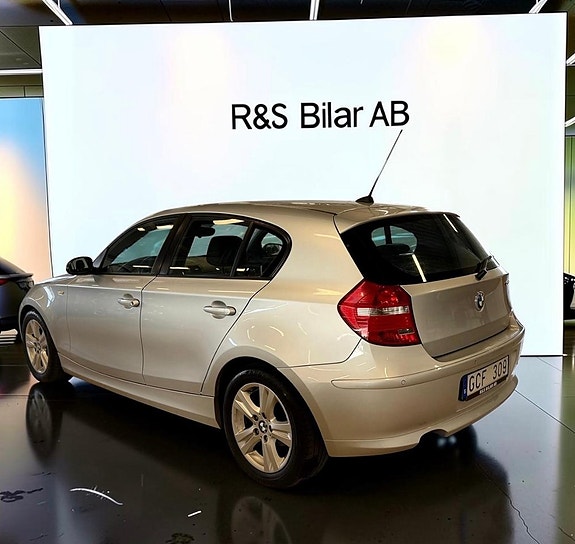 BMW 116d 4 of 13