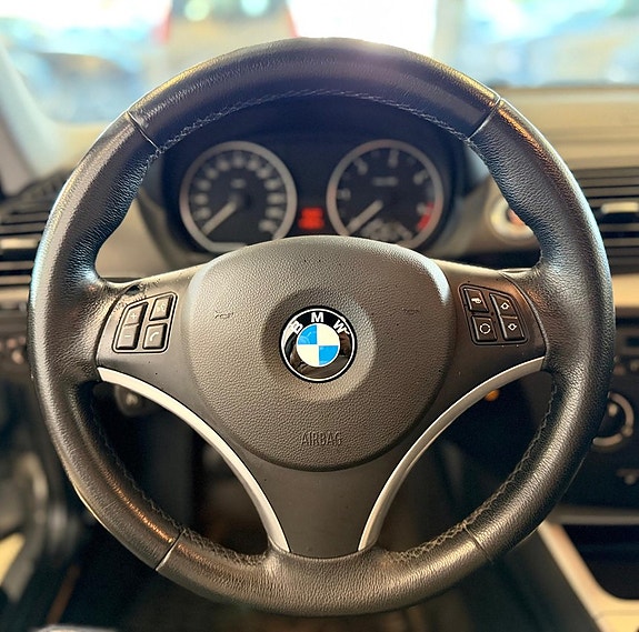 BMW 116d 11 of 13