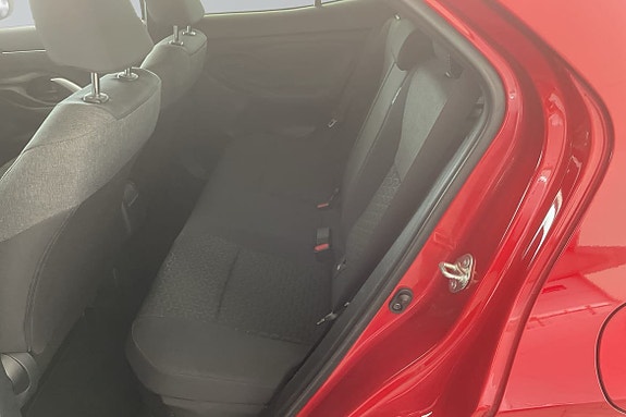 Toyota Yaris Cross 7 of 10