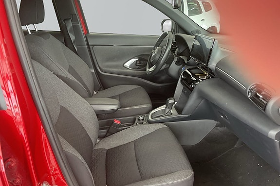 Toyota Yaris Cross 6 of 10