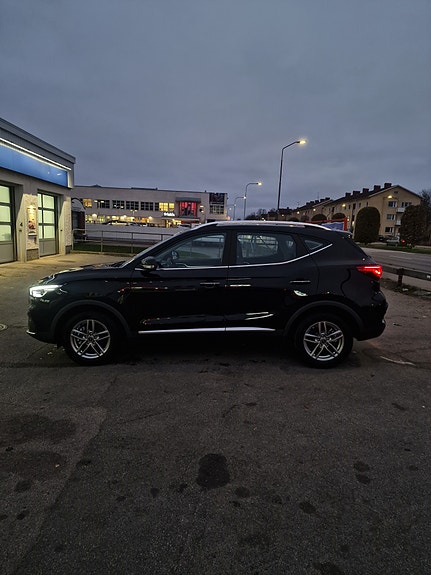 MG ZS EV 3 of 13