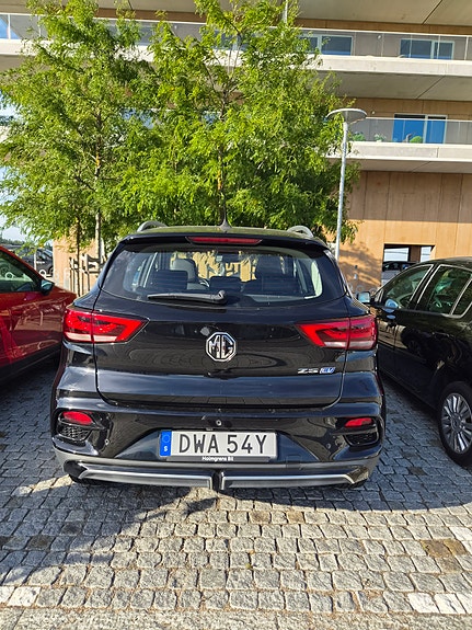 MG ZS EV 6 of 13