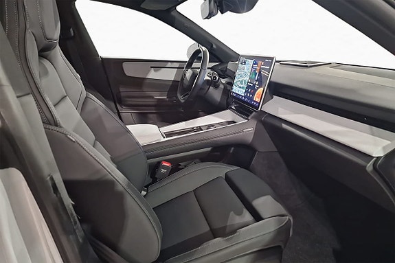 Polestar 4 14 of 21