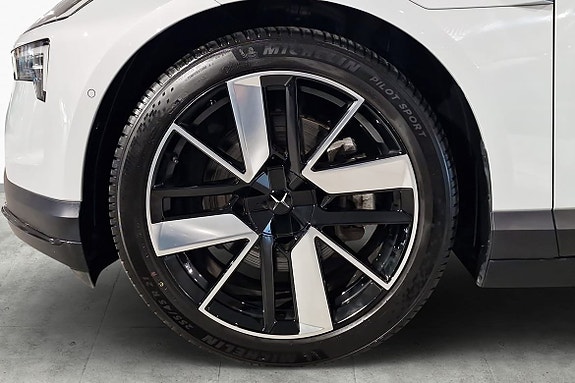 Polestar 4 6 of 20