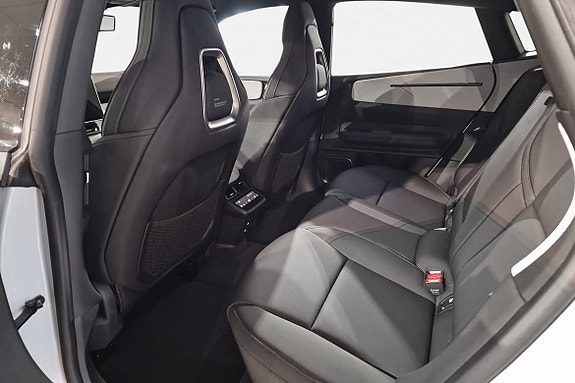 Polestar 4 12 of 20