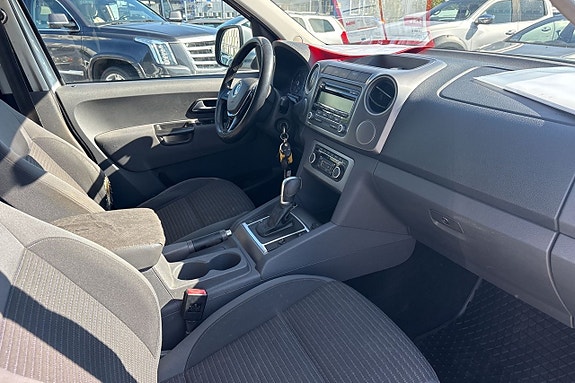 Volkswagen Amarok 16 of 17