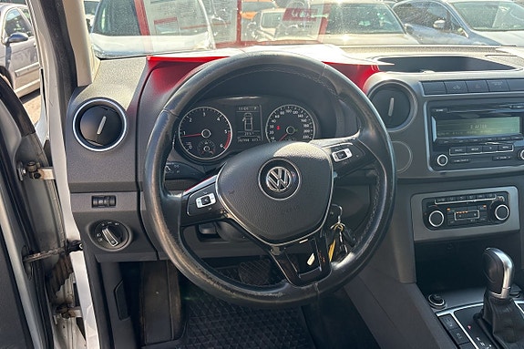 Volkswagen Amarok 13 of 17
